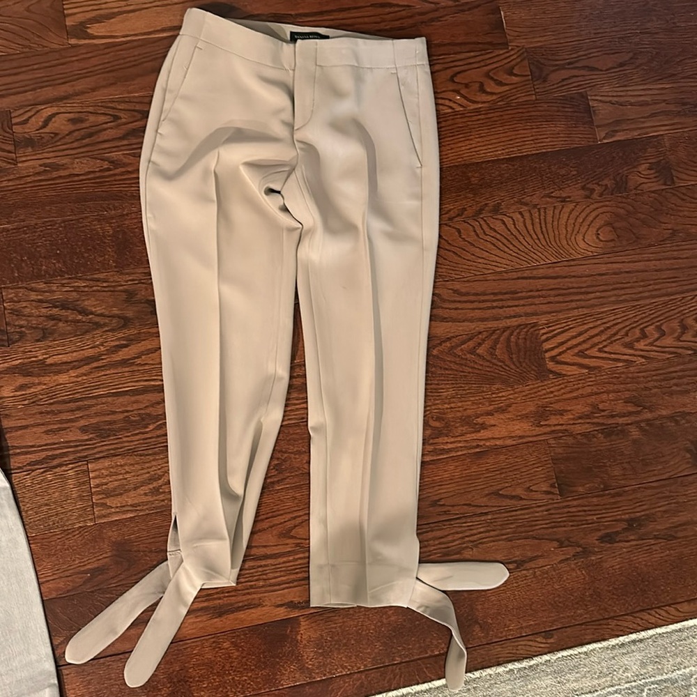 Banana republic beige pants 00 petite Avery